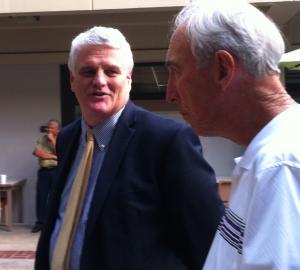 Retired Judge James Burns, right, with Chief Justice Mark Recktenwald at a Law School event.